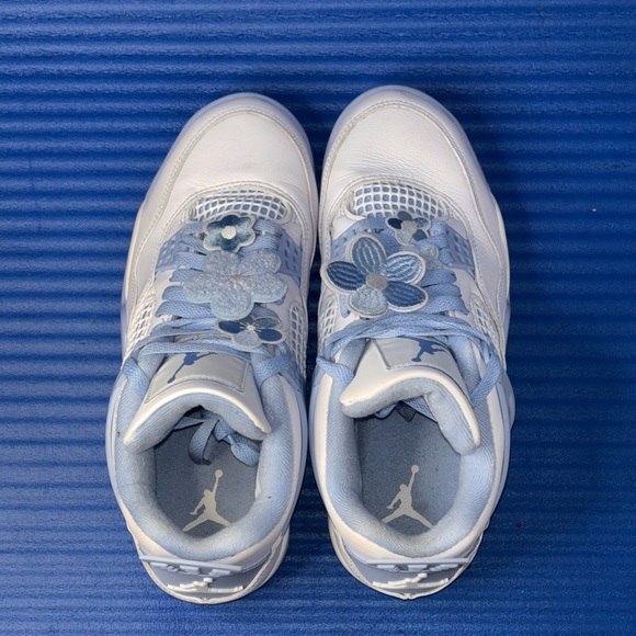 Size 8.5- Women’s Nike Air Jordan 4 Retro White UNC Blue Forget Me Not Size 7Y - Picture 5 of 8